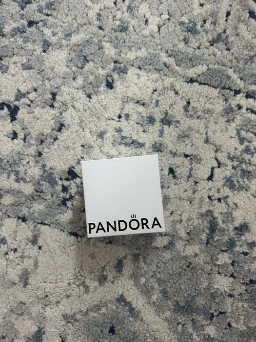 Кольцо Pandora “Сверкающий круглый венец”