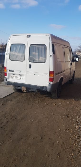 Ford sotiladi 15 baza