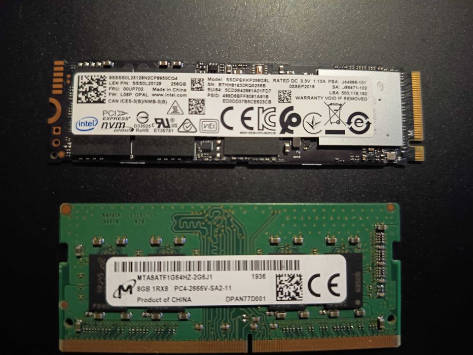 Kit upgrade, ssd M2  256gb nvme pcie  Intel + o placuta ddr4 de 8gb Micron
