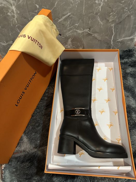 Louis vuitton cizme pana la genunchi