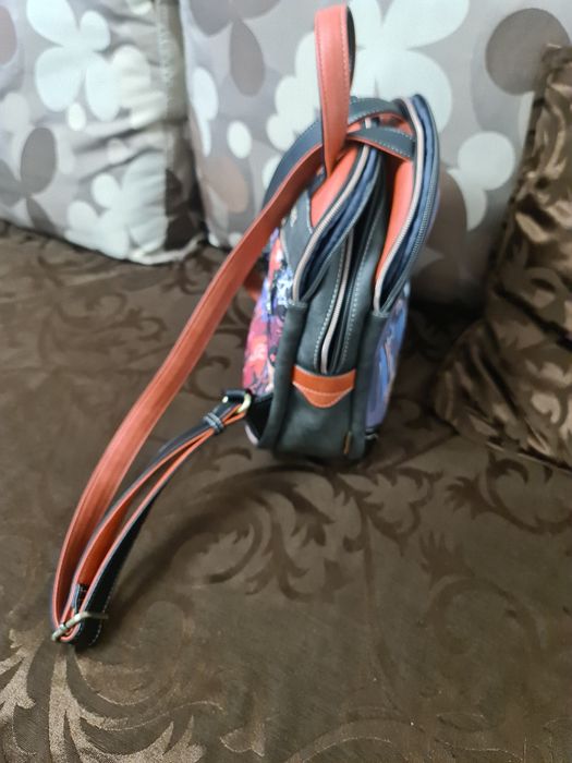 Vând ghiozdan Janetbear