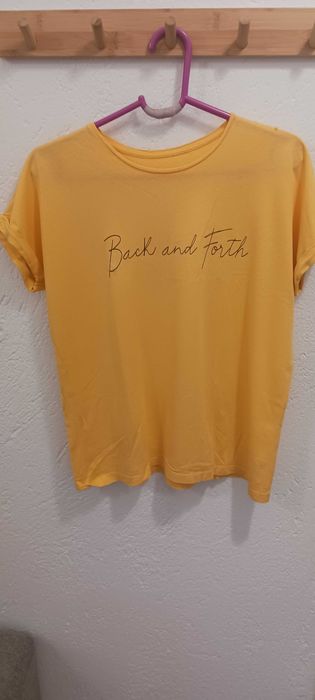 Дамски блузи с къс ръкав