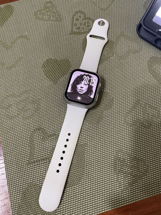 Apple Watch Series 8 45мм