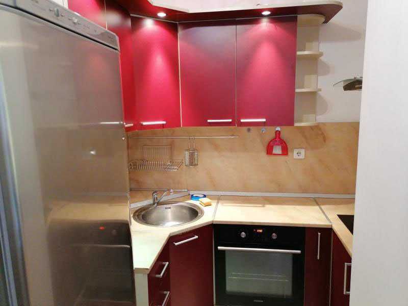 Дава се под наем Двустаен апартамент в София, Манастирски ливади - 70 кв.м за 500 € - Снимка #2