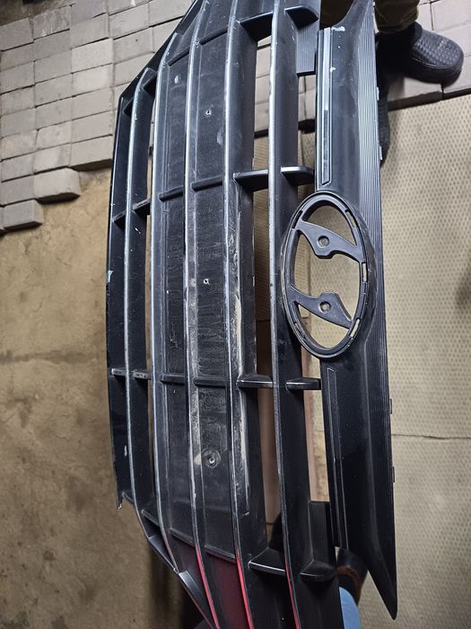 Решетка радиатора