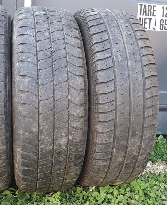 Cauciucuri 205 65 16 C cu jante tabla