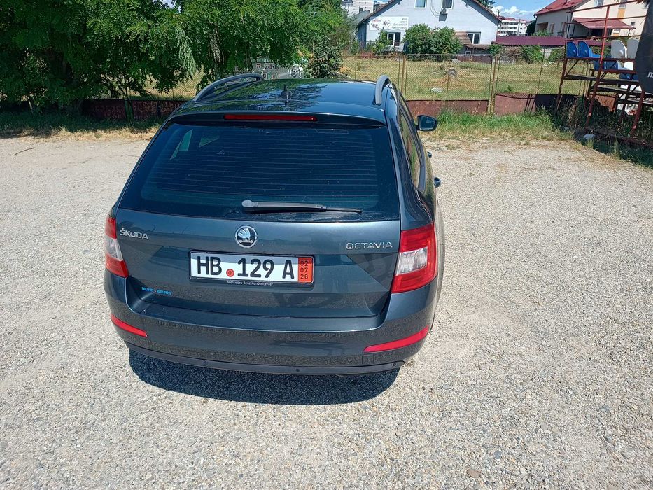 SKODA Octavia 2017 — imagine 3