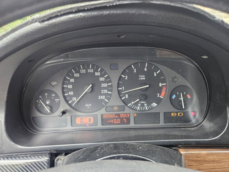 Продам бмв 525 е39