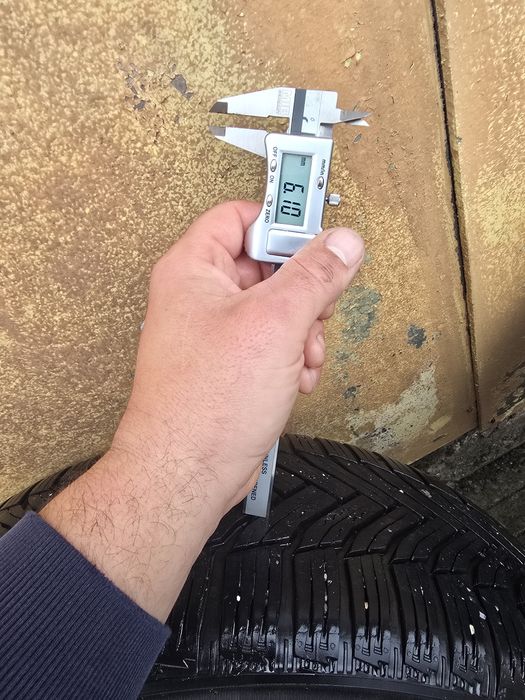 Гуми  Michelin 215/60/17