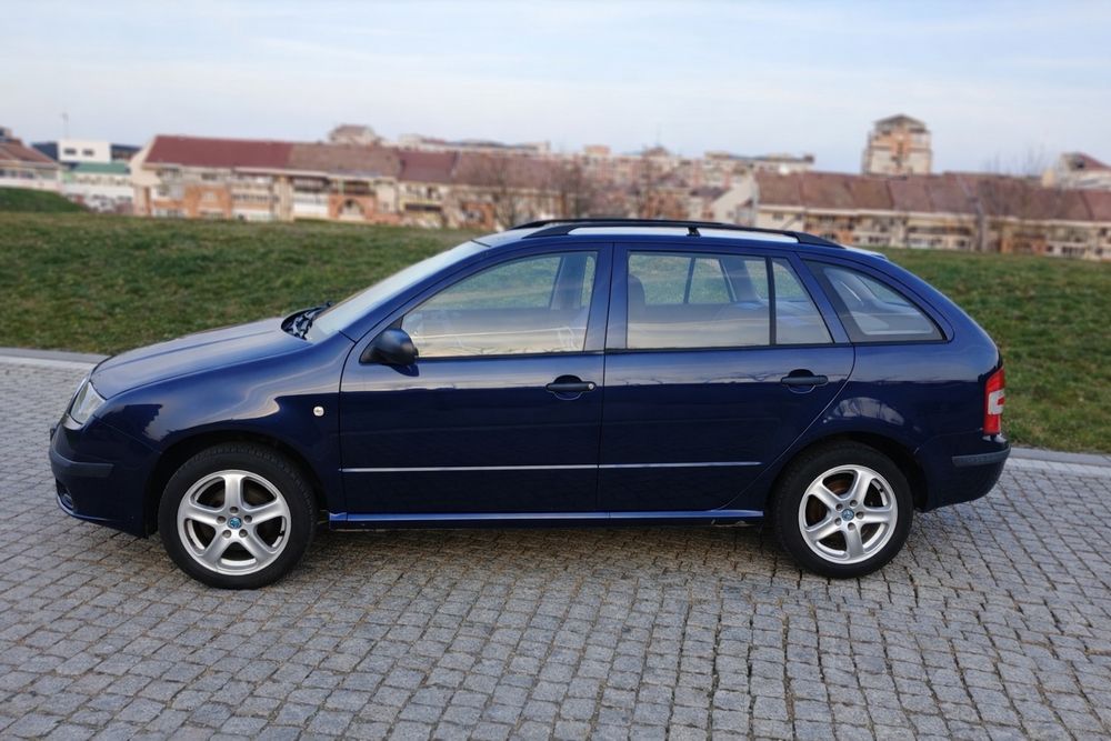 Skoda Fabia-1.4 benzină break confort