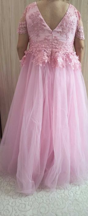 Нова рокля в цвят бебешко розово