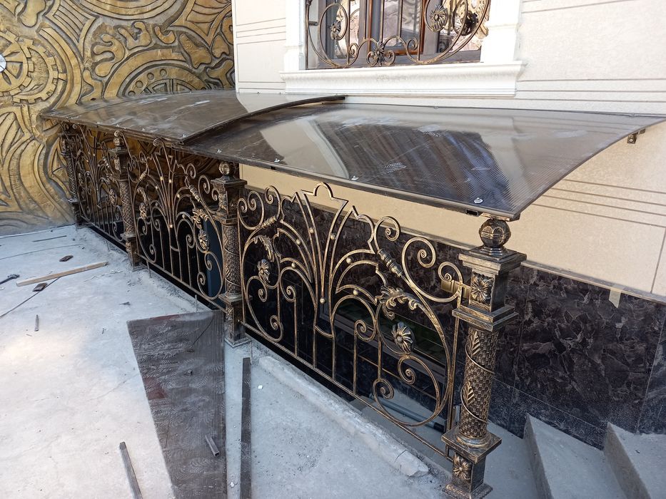 Раздвижной навес и козырёк