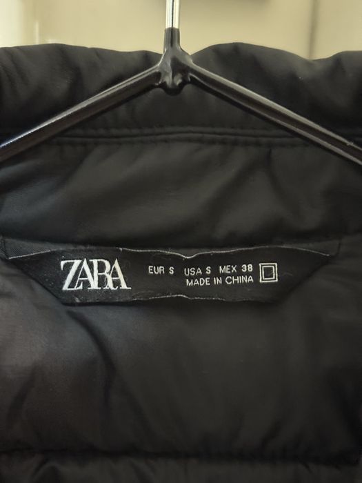 Ветровка от бренда ZARA