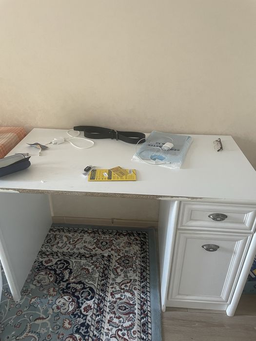 Продам кровать и стол вместе