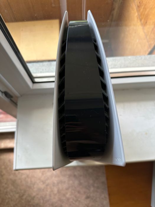 Продаю Sony PlayStation 5