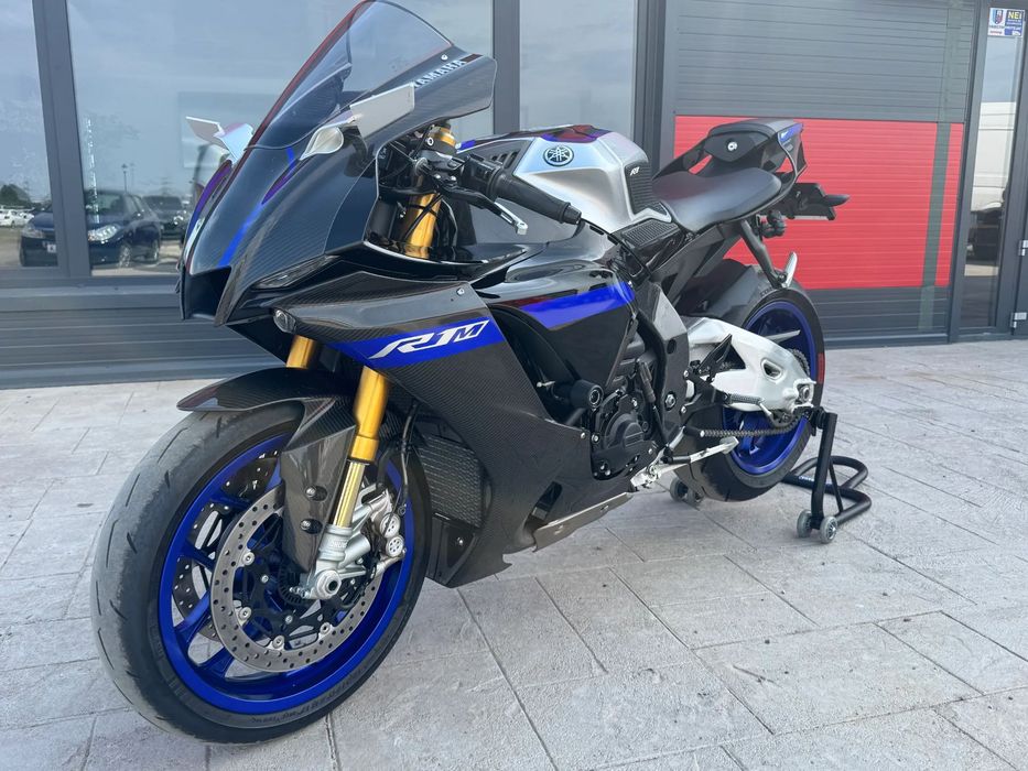 Yamaha YZF 1000 R1-M Yamaha R1-M 2022 *** Akrapovic full titan***