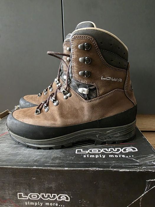 Туристически обувки Lova  Tibet LL
ف UPC