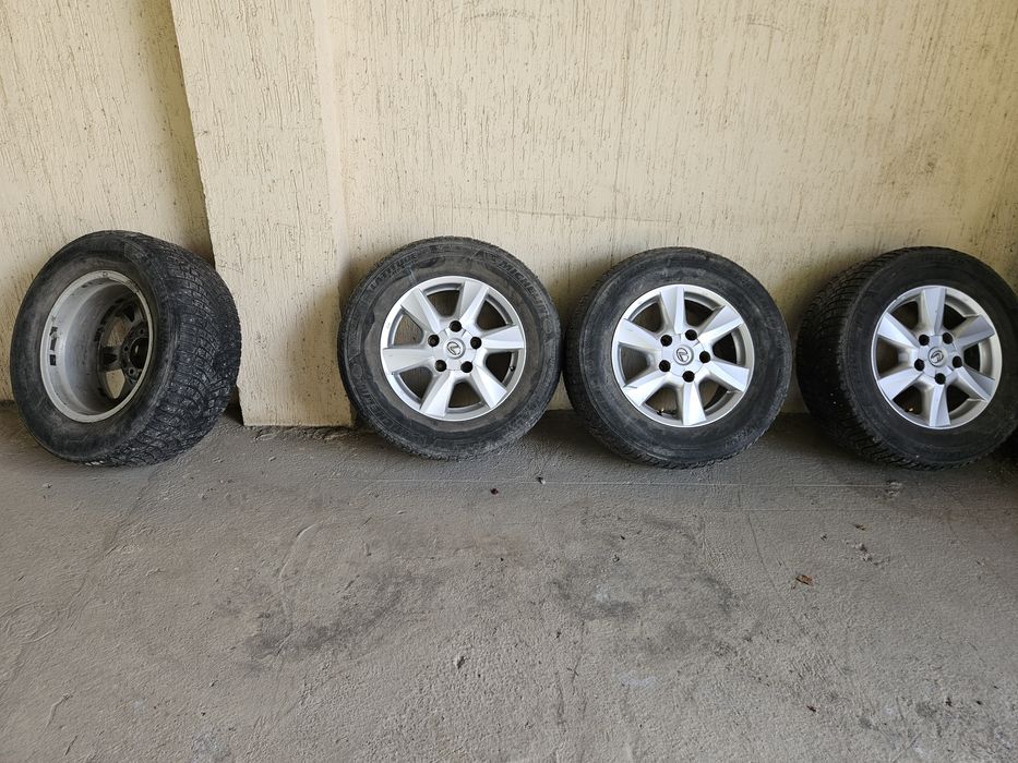 Диски г18 на LX , крузак...