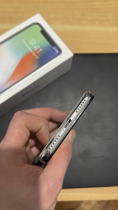 Iphone X 64GB с нова батерия