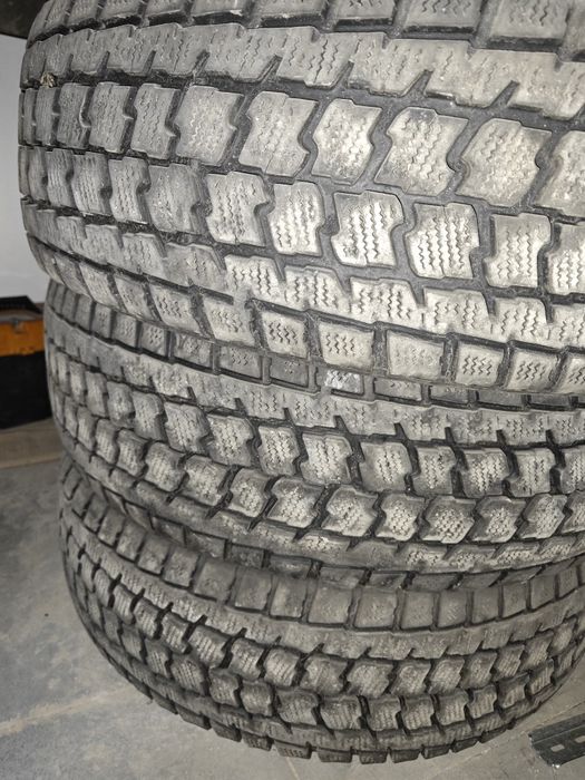 3 зимних баллона Good Year