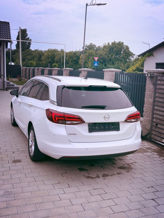 Opel Astra K /1.5 diesel / An 2020 / Automata.