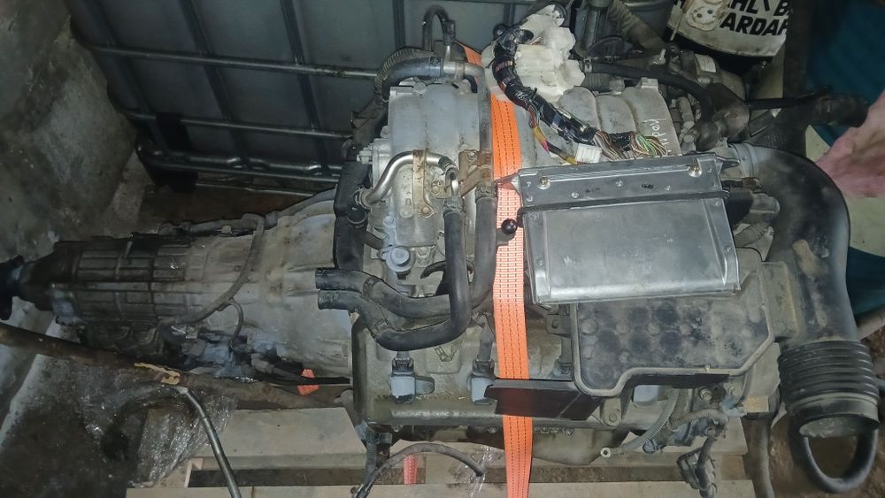 Продам мотор 3uz-fe комплект