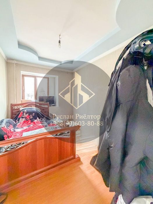 Продам квартиру Буюк ипак йули 3/2/4 70м2 дом кирпич