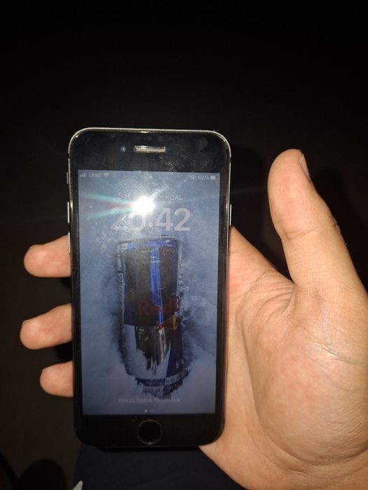 iPhone 8 64gb 100%