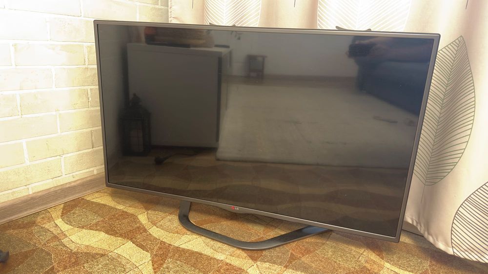 Телевизор LG 47 диагональ, 119,38 см, б/у в отличном состоянии