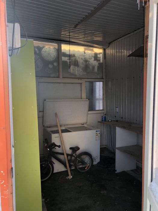 Продаю донер будеу 3*4