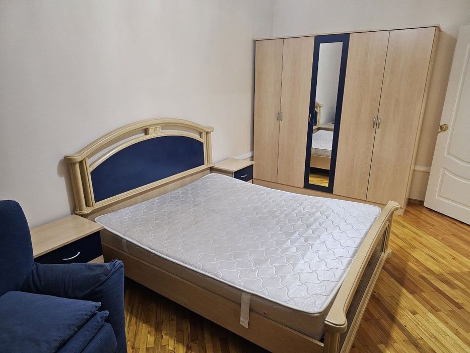 ЦУМ, метро Космонавтов, 3 комн.!