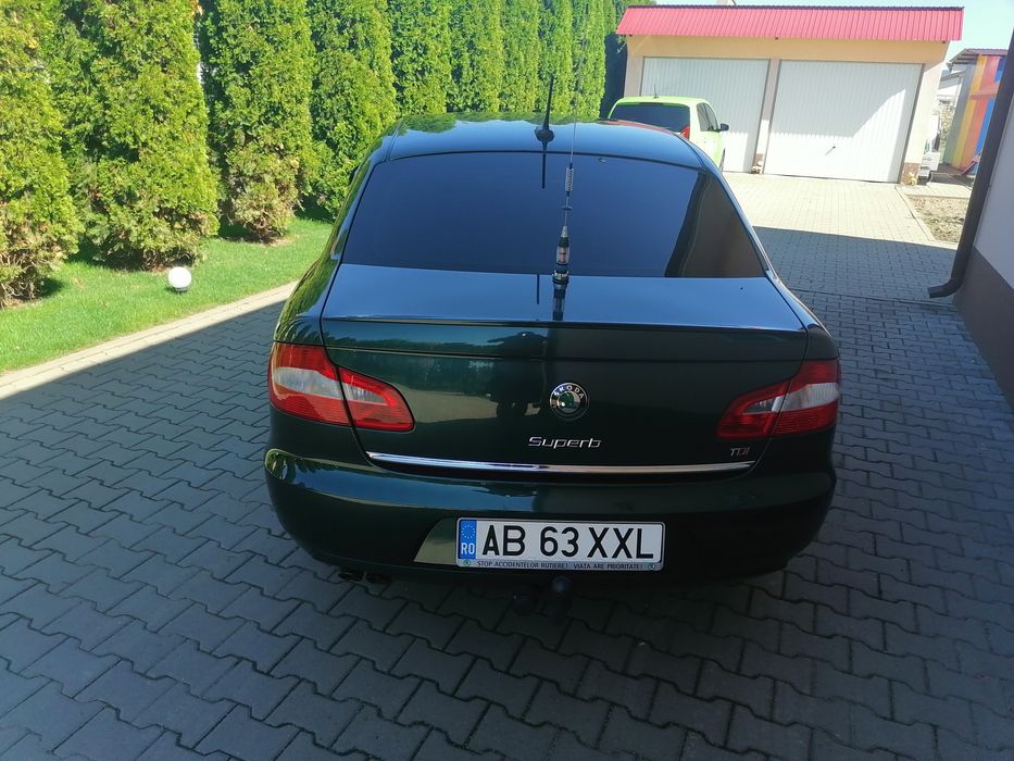 Vând Skoda Superb 2
