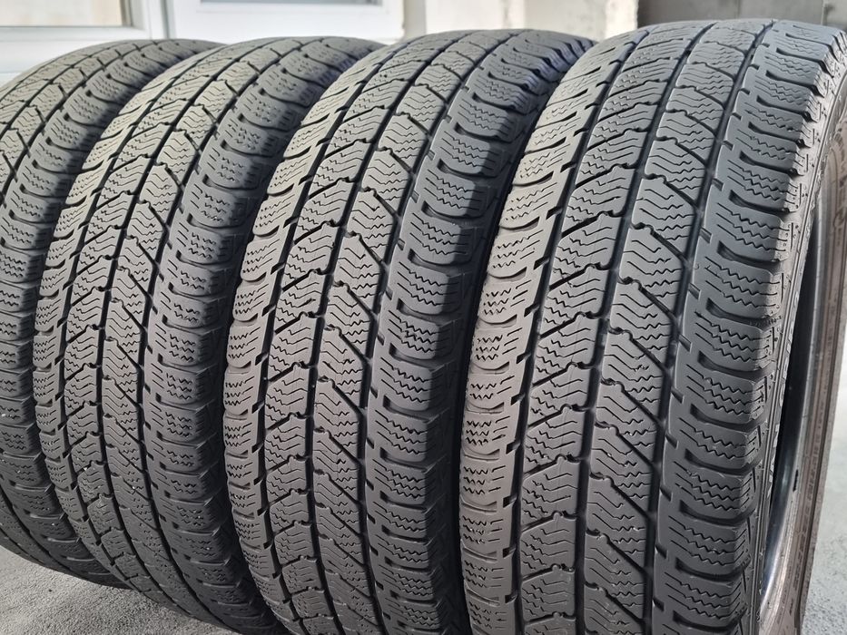 "Dot 25" 215/65/16 С Semperit 4Броя: 450лв 7.2мм