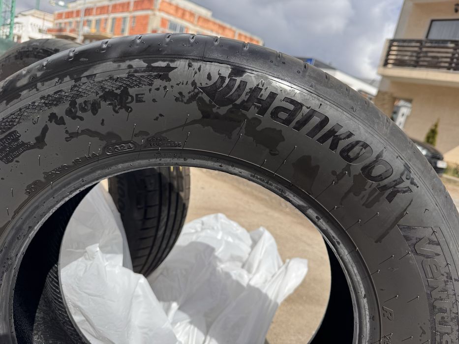 Vând Hankook Ventus Prime 4 215 65 R17 dot 3324
