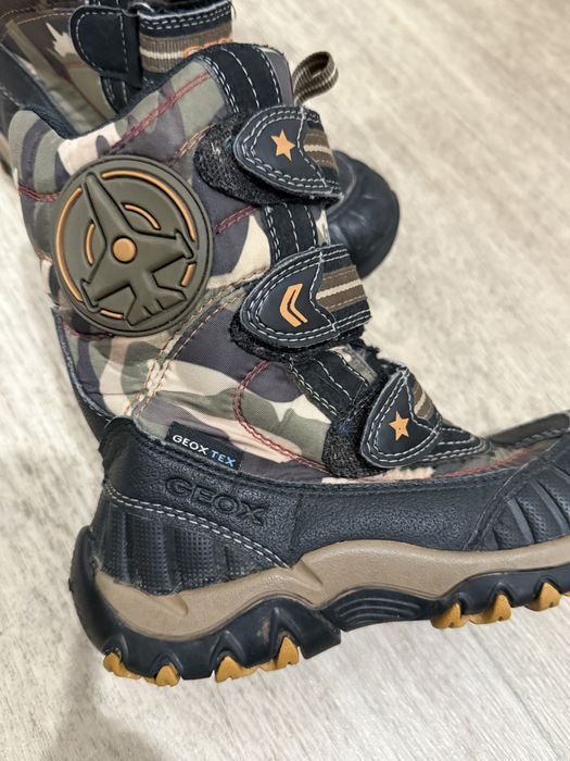 продам фирменный вещи для мальчика 6-8 лет