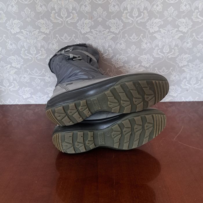 Продам зимние сапоги