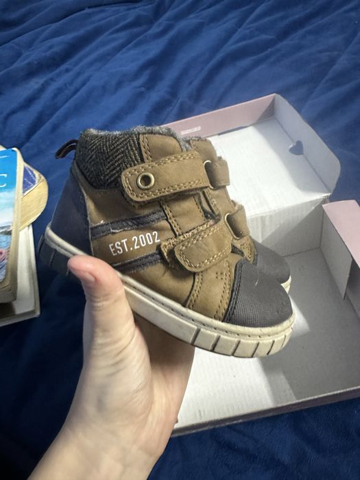 Детские ботинки