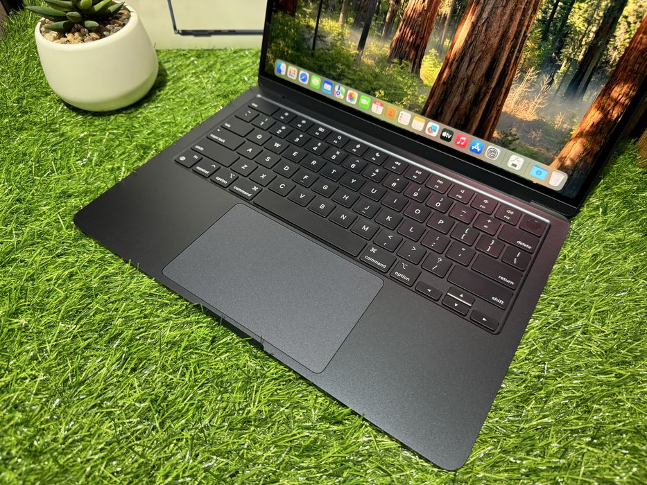 MacBook Air 13 (2024) Apple M3/8GB/SSD512GB/Цикл 88