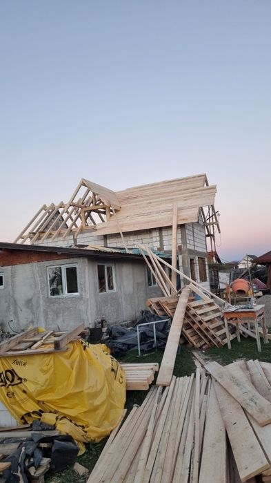 Acoperisuri complete firma montaj complet reparații urgente  atât materiale cat si manoperă.