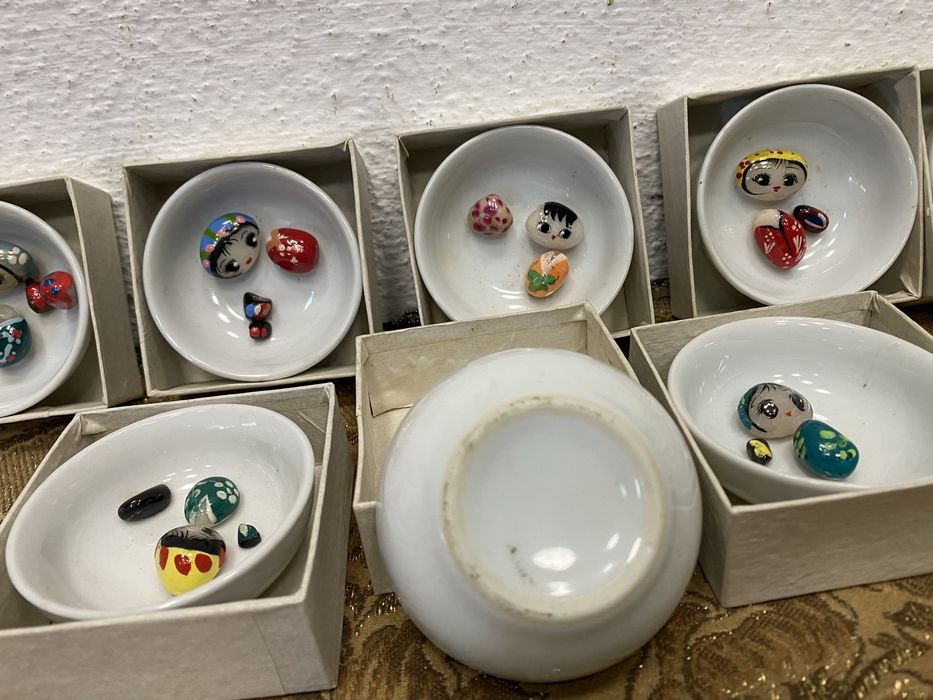 Френски порцеланови купички за декорация или за кукли