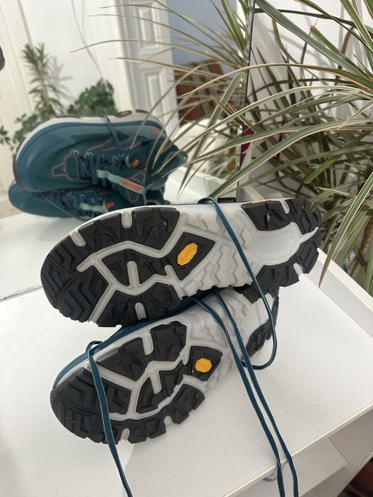 Ghete hoka originale  America 41 , 42  si 36 !Water proof