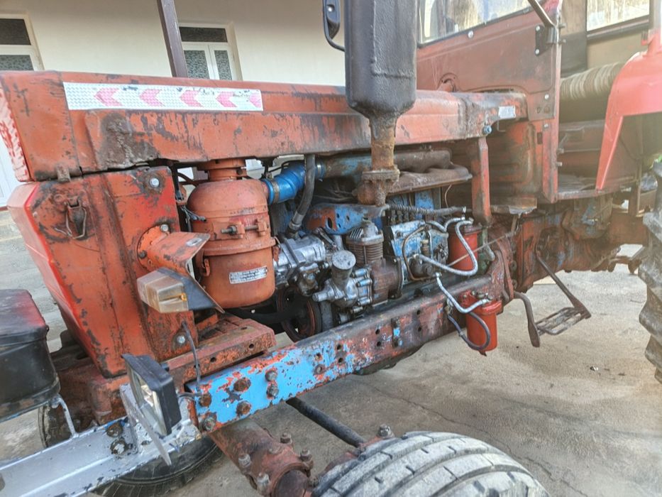 Traktor 28 sotiladi holati ideal darajada