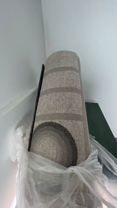 Продам ковер 2,5-4,0