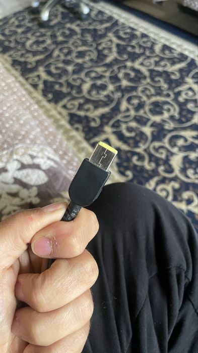 Зарядка от ноутбук lenova