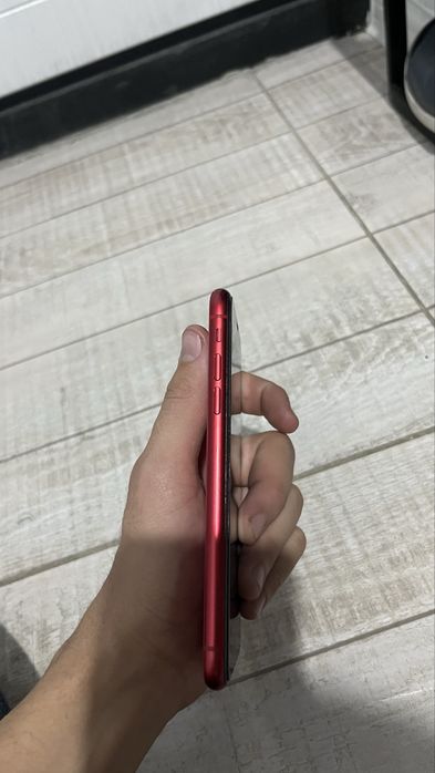 iPhone 11 128 gb идиалным состайение