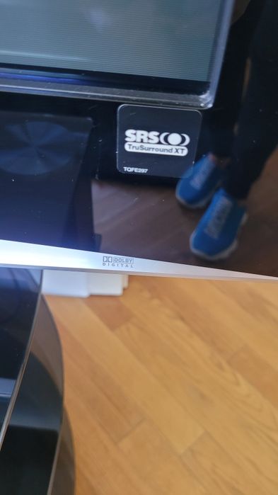 Продам телевизор с колонками