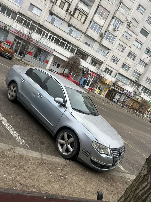 Dezmembrez  Volkswagen Vw Passat B6 2.0 TDI BKP motor  ambreiaj
