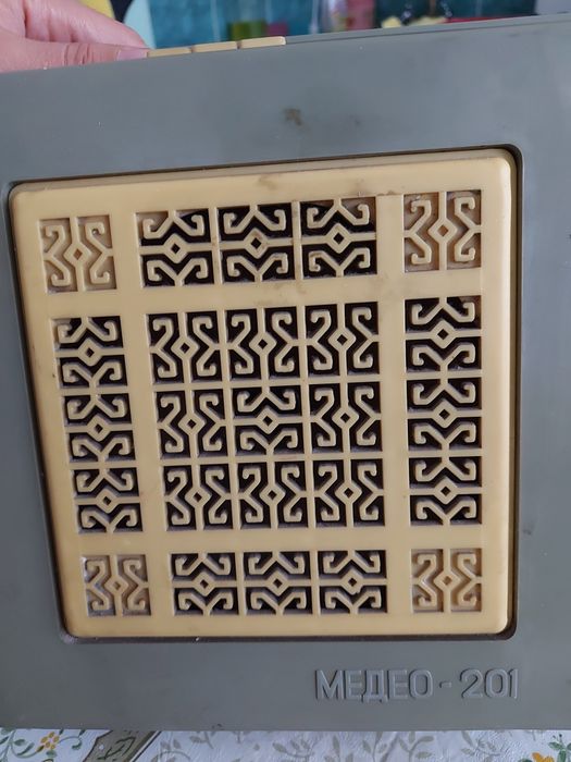 Радиоприёмник Советского периода Медео 201