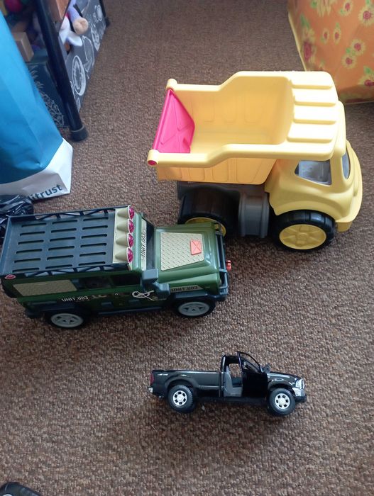 Играчки в отлично състояние