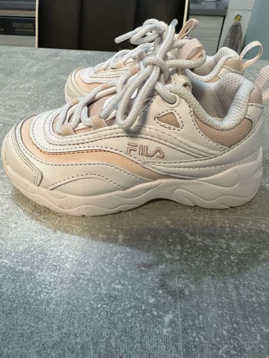 Маратонки fila